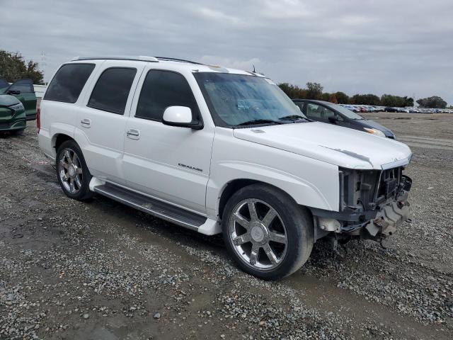 1GYEC63T22R118209 - 2002 CADILLAC ESCALADE LUXURY WHITE photo 4