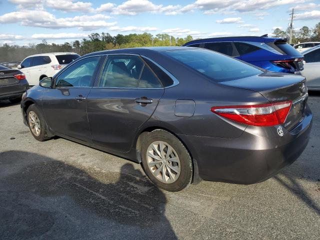 4T1BF1FKXFU050522 - 2015 TOYOTA CAMRY LE GRAY photo 2