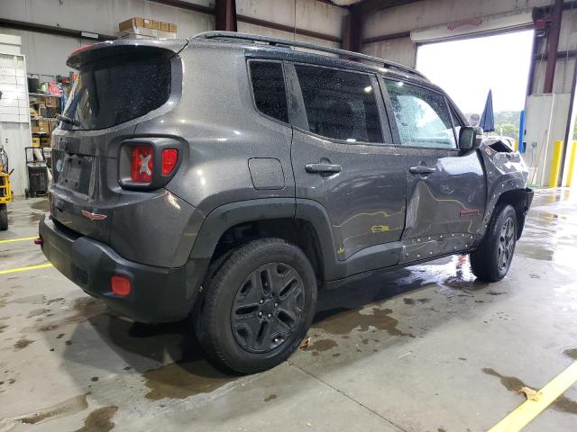 ZACCJBCB1JPH69959 - 2018 JEEP RENEGADE TRAILHAWK GRAY photo 3