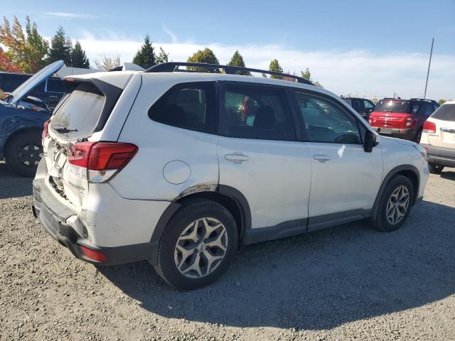 JF2SKAGC6KH415001 - 2019 SUBARU FORESTER PREMIUM Weiß Foto 3