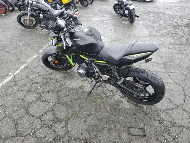 JKAEREH14KDA44372 - 2019 KAWASAKI ER650 H BLACK photo 3