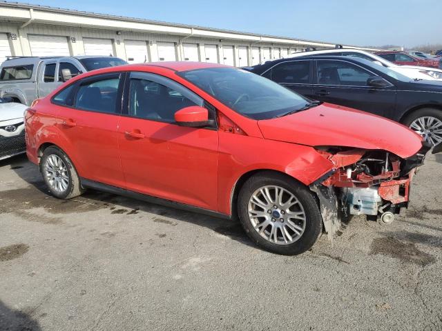 1FAHP3F24CL169097 - 2012 FORD FOCUS SE RED photo 4