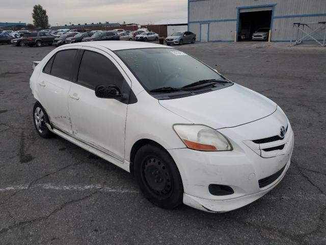 JTDBT923971051626 - 2007 TOYOTA YARIS WHITE photo 4