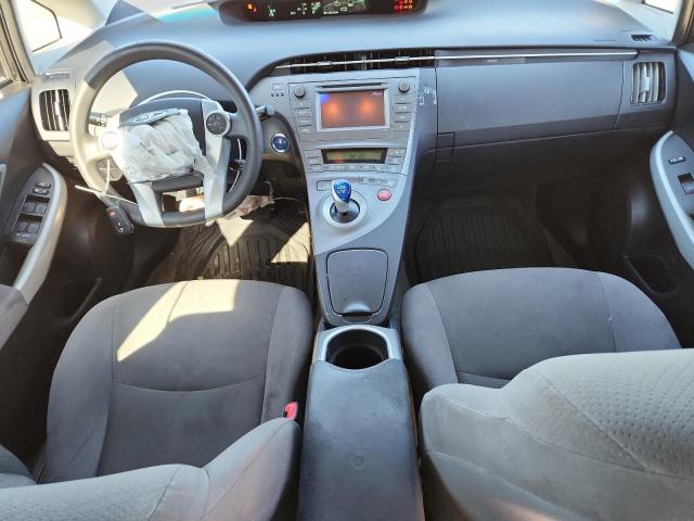 JTDKN3DU4D5550139 - 2013 TOYOTA PRIUS ვერცხლისფერი ფოტო 8
