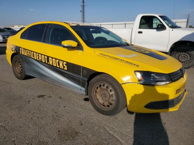 3VWDP7AJXDM380641 - 2013 VOLKSWAGEN JETTA SE 双色 照片 4