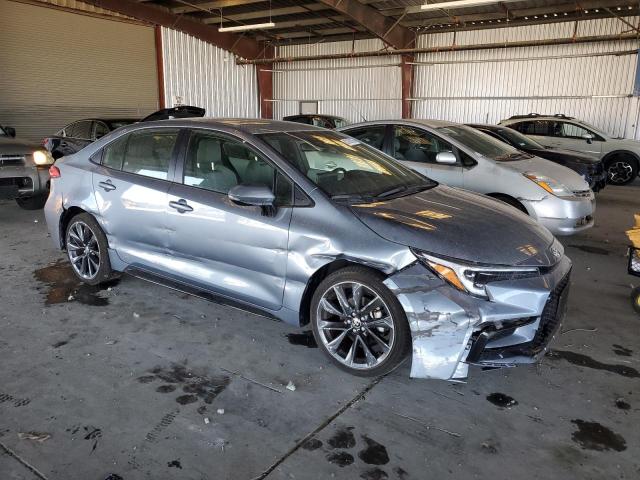 JTDBDMHE9RJ004608 - 2024 TOYOTA COROLLA LE SILVER photo 4