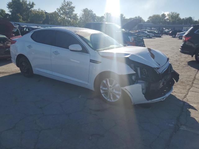 5XXGN4A72DG158668 - 2013 KIA OPTIMA EX WHITE photo 4