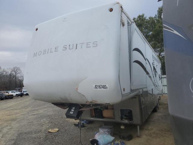 5KEFA362941000937 - 2004 DRV 5TH WHEEL WHITE photo 2