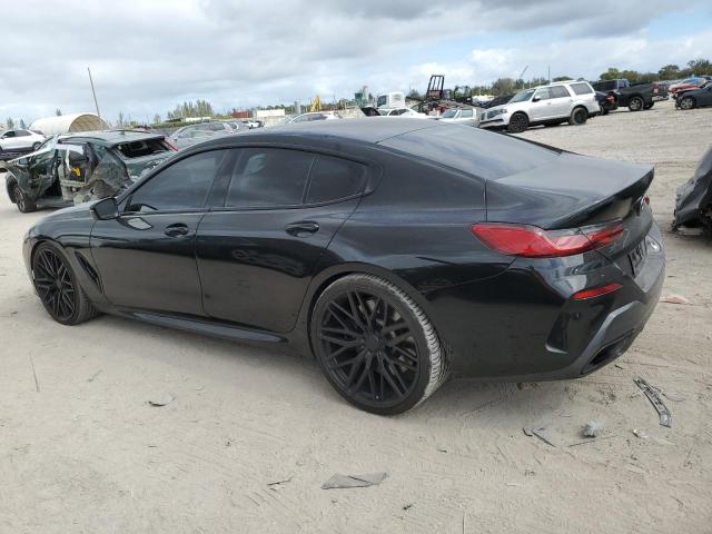 WBAGV8C08MCF72058 - 2021 BMW M850XI BLACK photo 2