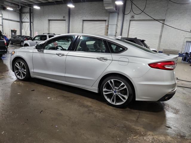 3FA6P0D93KR184356 - 2019 FORD FUSION TITANIUM SILVER photo 2