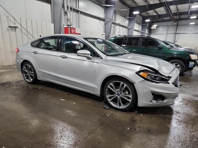 3FA6P0D93KR184356 - 2019 FORD FUSION TITANIUM SILVER photo 4