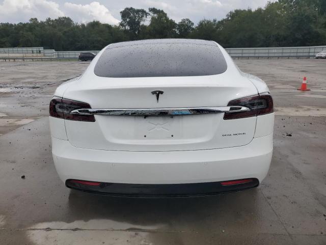5YJSA1E27LF370826 - 2020 TESLA MODEL S أبيض صورة 6