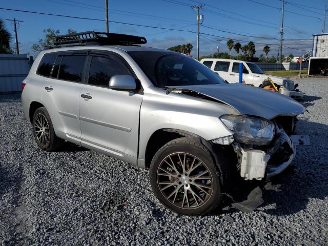 5TDZK3EHXAS003469 - 2010 TOYOTA HIGHLANDER SILVER photo 4