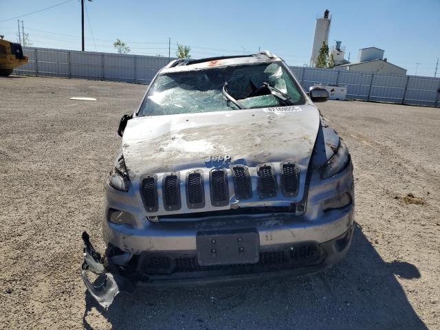 1C4PJMCSXHW505648 - 2017 JEEP CHEROKEE LATITUDE 银色 照片 5