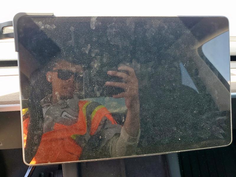 7SAYGDEE9RA289842 - 2024 TESLA MODEL Y 白色 照片 9