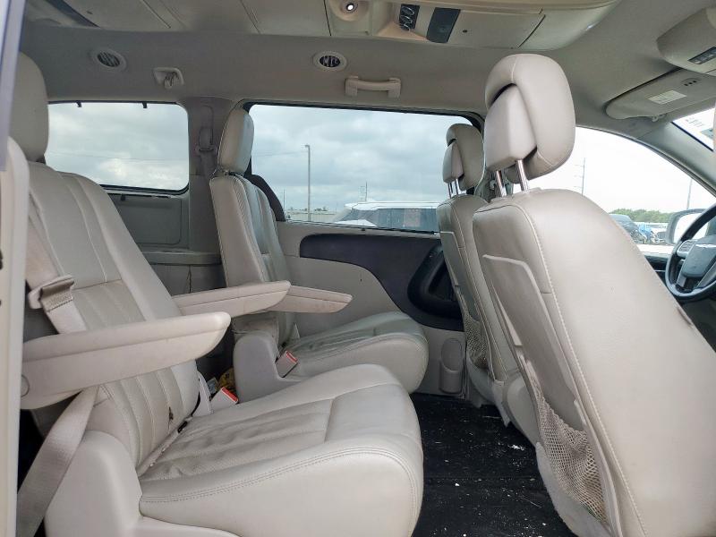 2C4RC1CG0CR156420 - 2012 CHRYSLER TOWN & COU TOURING L SILVER photo 11