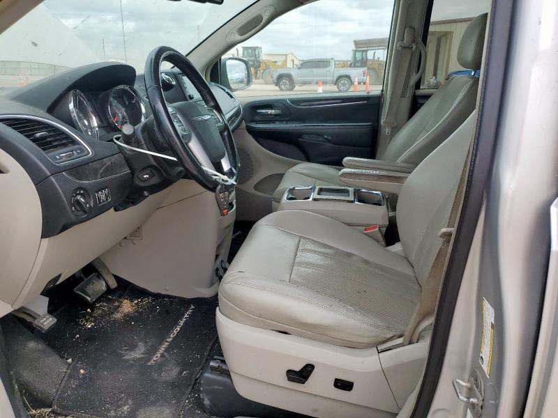 2C4RC1CG0CR156420 - 2012 CHRYSLER TOWN & COU TOURING L SILVER photo 7