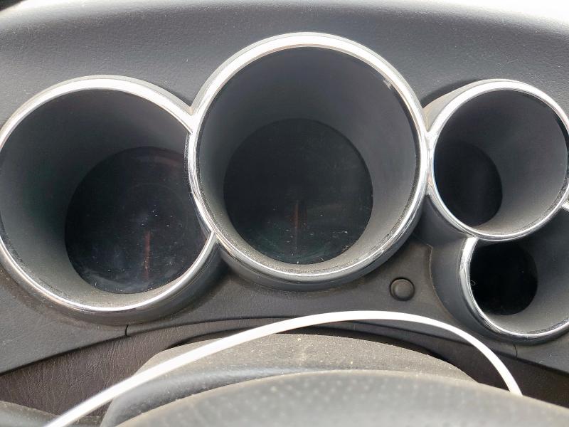 2T1KR32E83C051913 - 2003 TOYOTA COROLLA MA XR SILVER photo 9