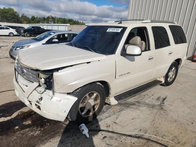 2003 CADILLAC ESCALADE LUXURY, 
