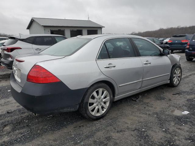 1HGCM665X7A028773 - 2007 HONDA ACCORD EX SILVER photo 3