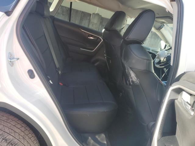 2T3W1RFV2PC226837 - 2023 TOYOTA RAV4 XLE WHITE photo 11