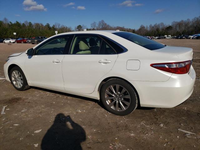 4T1BF1FK7FU087625 - 2015 TOYOTA CAMRY LE WHITE photo 2