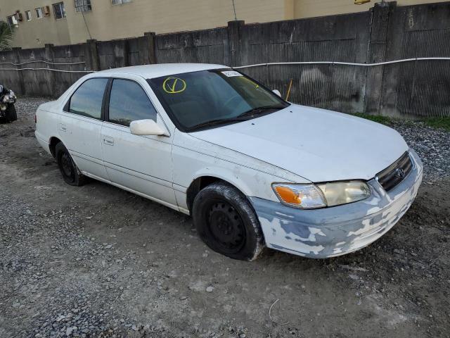 4T1BG22K81U868204 - 2001 TOYOTA CAMRY CE WHITE photo 4