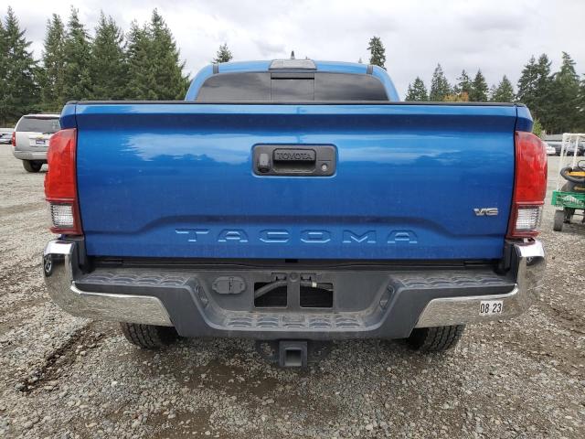 3TMAZ5CN1JM054338 - 2018 TOYOTA TACOMA DOUBLE CAB Синий фото 6