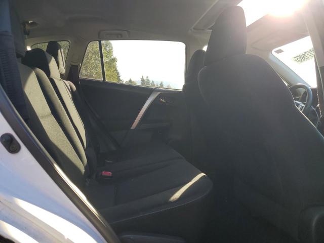 JTMRFREV2FD145640 - 2015 TOYOTA RAV4 XLE WHITE photo 11