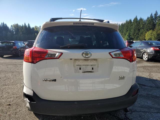 JTMRFREV2FD145640 - 2015 TOYOTA RAV4 XLE WHITE photo 6