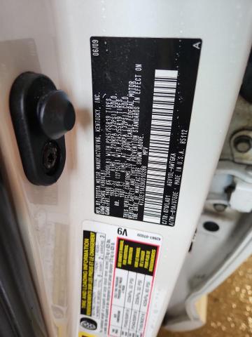 4T3ZE11AX9U010288 - 2009 TOYOTA VENZA WHITE photo 13