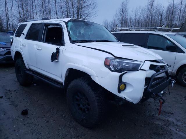 JTEBU5JR1J5546586 - 2018 TOYOTA 4RUNNER SR5/SR5 PREMIUM თეთრი ფოტო 4