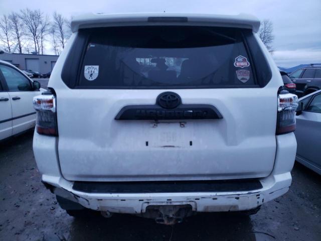 JTEBU5JR1J5546586 - 2018 TOYOTA 4RUNNER SR5/SR5 PREMIUM თეთრი ფოტო 6