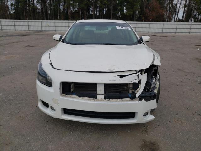 1N4AA5AP6BC860227 - 2011 NISSAN MAXIMA S WHITE photo 5