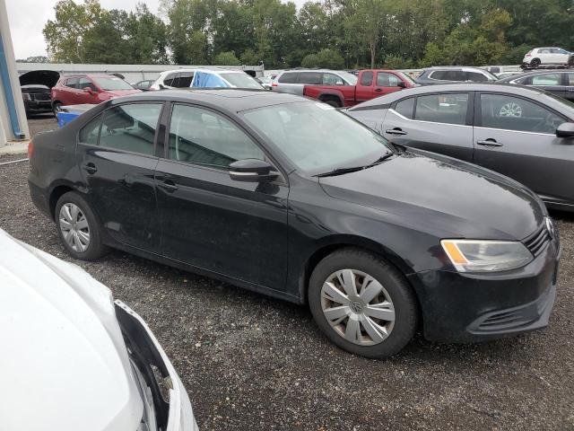 3VWDZ7AJXBM320365 - 2011 VOLKSWAGEN JETTA SE BLACK photo 4