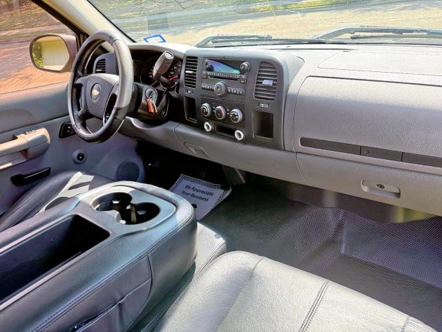 1GCEC14C28Z204734 - 2008 CHEVROLET SILVERADO C1500 BLACK photo 9