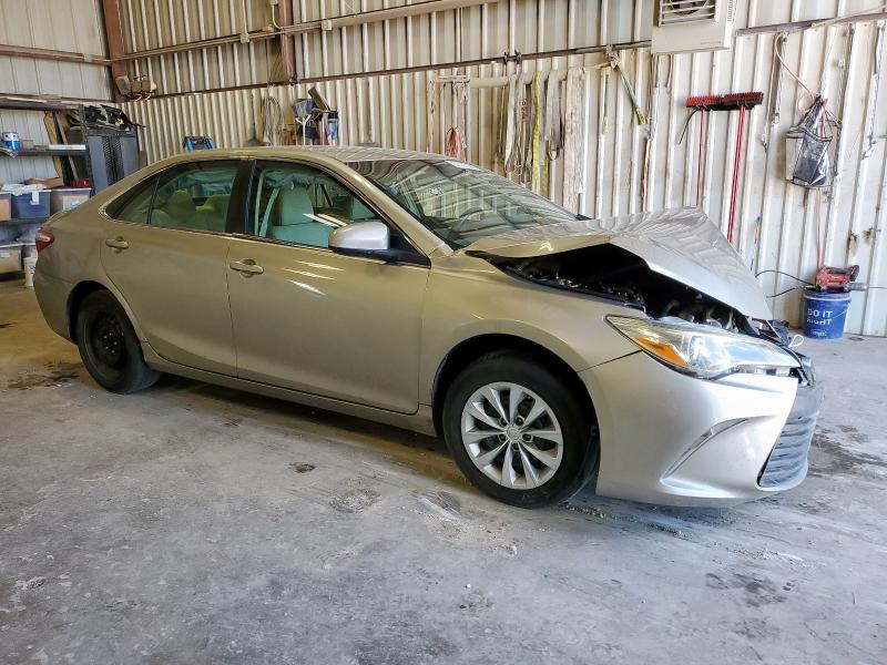 4T1BF1FK3HU759165 - 2017 TOYOTA CAMRY LE GOLD photo 4