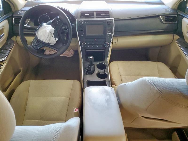 4T1BF1FK3HU759165 - 2017 TOYOTA CAMRY LE GOLD photo 8