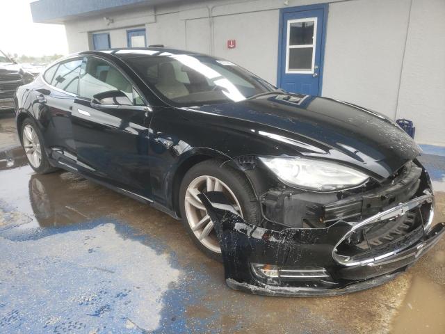 5YJSA1E27GF124669 - 2016 TESLA MODEL S Qara foto 4