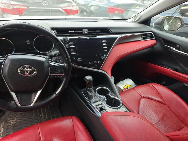 4T1B61HK5JU031589 - 2018 TOYOTA CAMRY XSE Белый фото 9