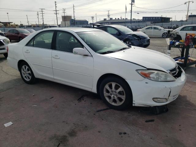 JTDBE32KX40263631 - 2004 TOYOTA CAMRY LE WHITE photo 4