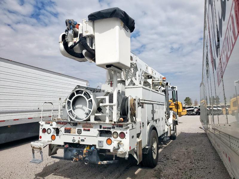 3ALDCYFE4KDKL5218 - 2019 FREIGHTLINER M2 106 MEDIUM DUTY WHITE photo 4