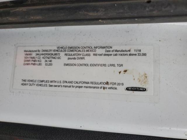 3AKJHHDR5KSKJ9572 - 2019 FREIGHTLINER CASCADIA 126 WHITE photo 10