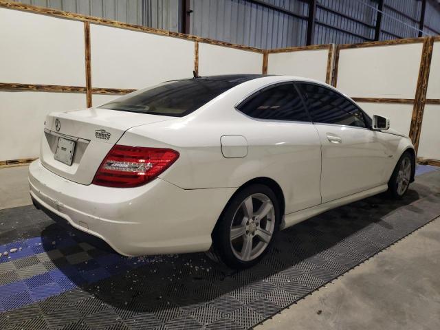 WDDGJ4HB1CF741208 - 2012 MERCEDES-BENZ C 250 WHITE photo 3