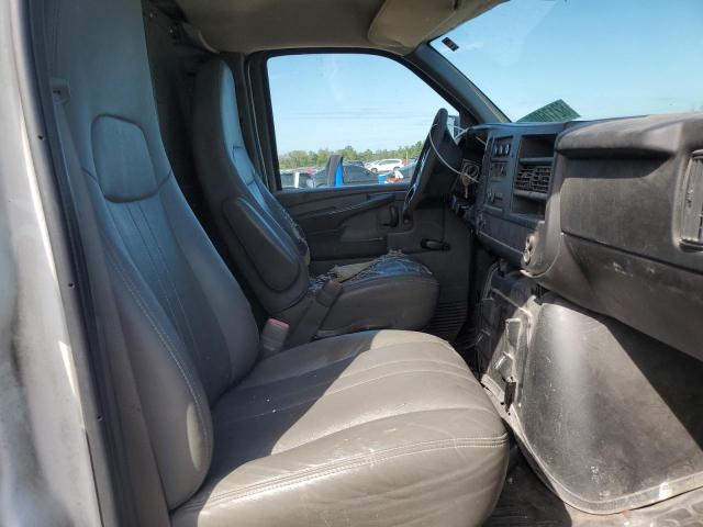 1GCWGFBA4B1162709 - 2011 CHEVROLET EXPRESS Ақ фото 11