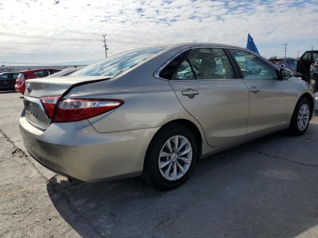 4T4BF1FK6GR519578 - 2016 TOYOTA CAMRY LE SILVER photo 3