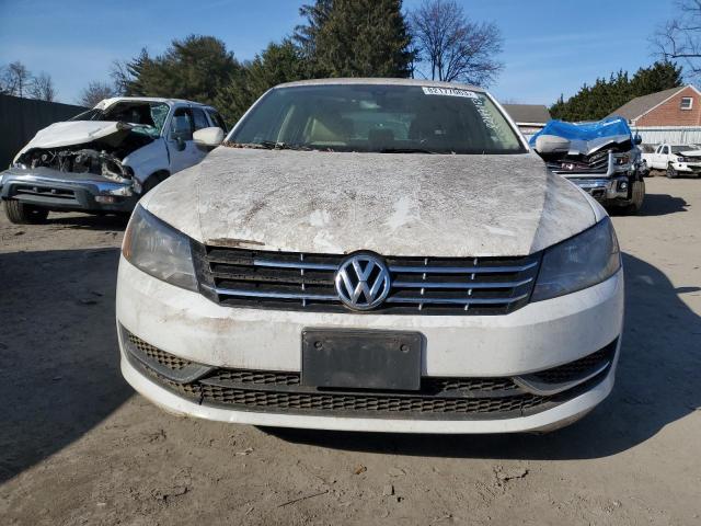 1VWBN7A36DC014370 - 2013 VOLKSWAGEN PASSAT SE WHITE photo 5