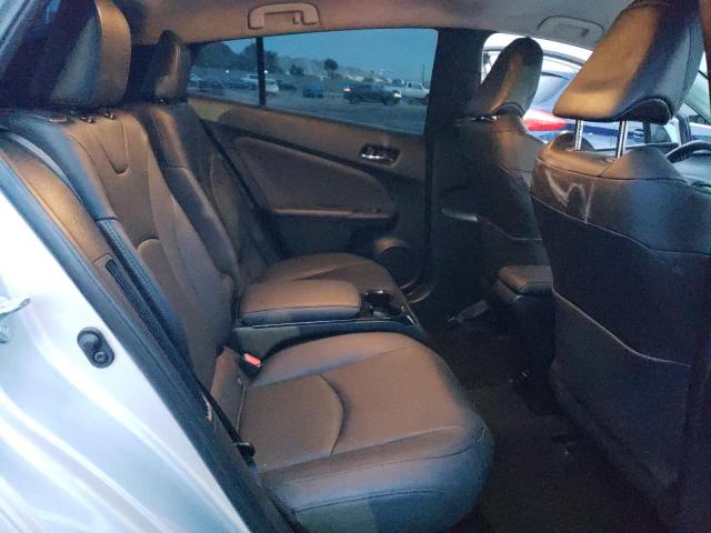 JTDKARFP8H3020070 - 2017 TOYOTA PRIUS PRIM 银色 照片 10