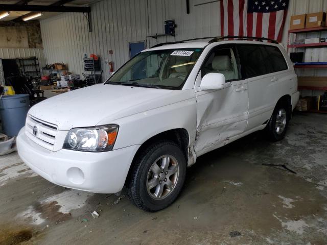 2004 TOYOTA HIGHLANDER, 