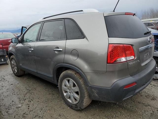 5XYKTDA25CG269973 - 2012 KIA SORENTO BASE SILVER photo 2